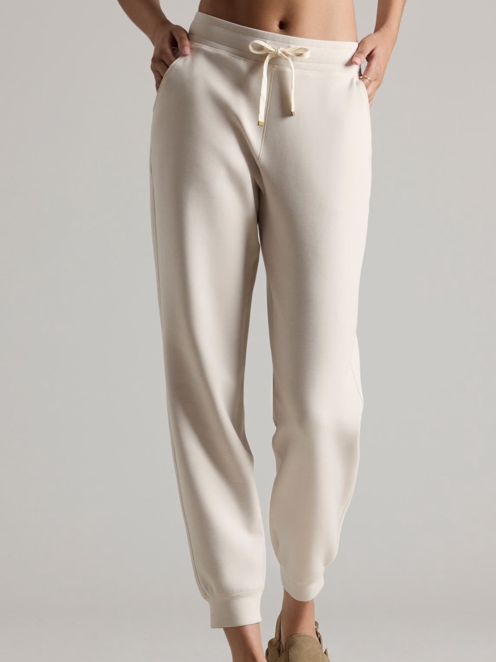 NEW Rhône DreamGlow Joggers in Cream